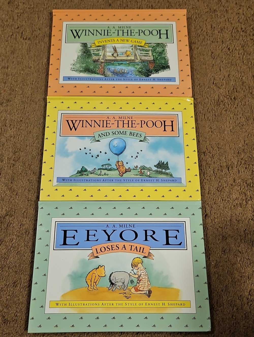 Vintage Winnie-the-Pooh Decorative Pop Up Book Set